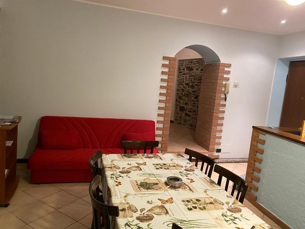 Borgo Antico House Διαμέρισμα Τσερνόμπιο Εξωτερικό φωτογραφία